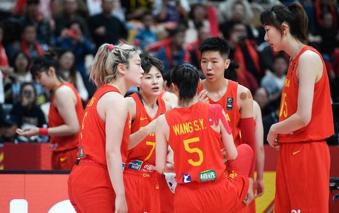 中国女篮今晚比赛直播视频